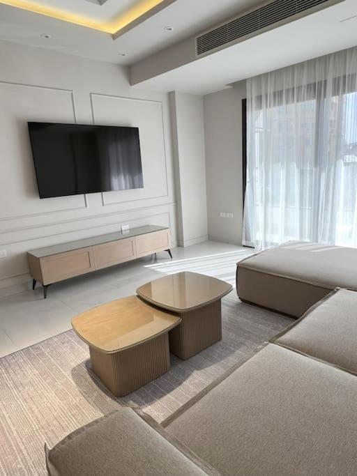 Luxury 2 Bedroom By A1 - 101 Apartment