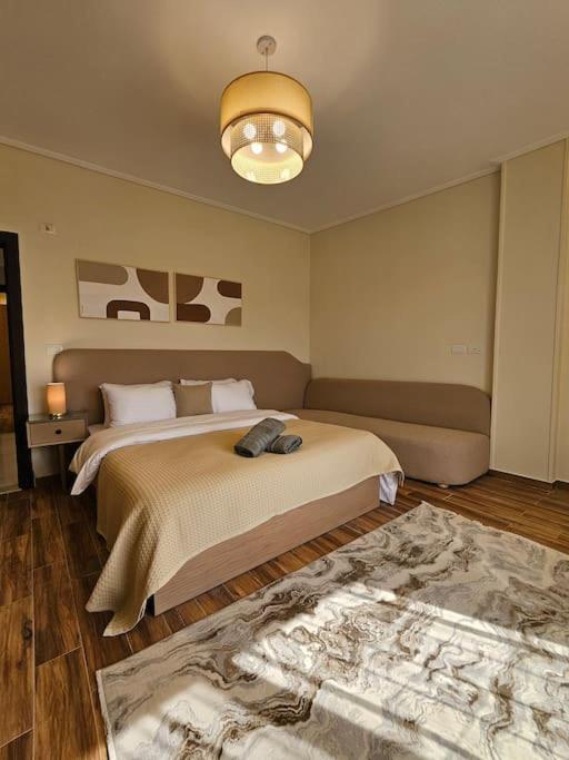 Luxury 2 Bedroom By A1 - 101 Apartment